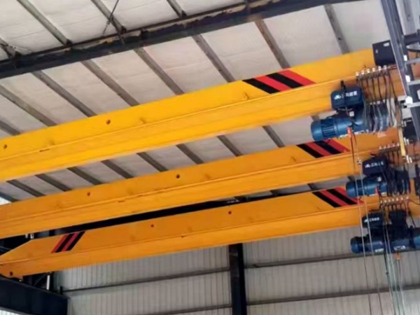 單梁行車緊急制動(dòng)系統(tǒng)的測(cè)試與維護(hù)：為何重要？