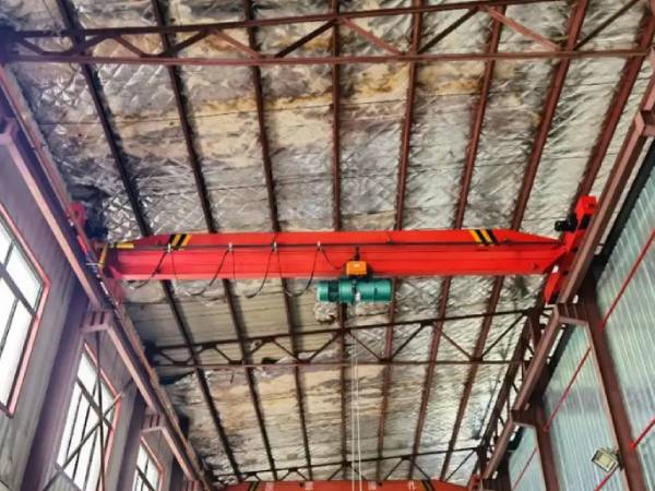 如何根據(jù)起重機(jī)型號選擇合適的遙控器及其接線方式？