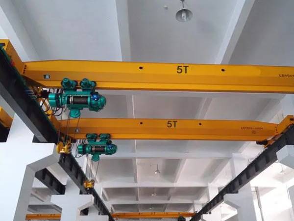 單梁起重機(jī)遙控器接線過程中是否需要斷開電源？